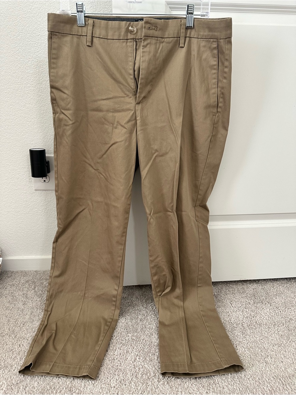 Dockers Men's Chino Pants in Tan